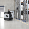 NILFISK SW4000 B MID SIZED RIDE ON SWEEPER - Image 3