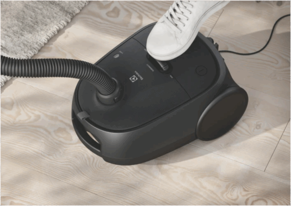 Electrolux clean 600 Bagged Vacuum cleaner EFB61112 - Image 4