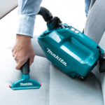 MAKITA 12V Automotive Vacuum Cleaner and Blower CL121DZ - Image 3