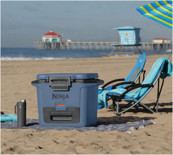 Ninja FrostVault 28L Hard Cooler with Dry Zone Lakeshore Blue - Image 12