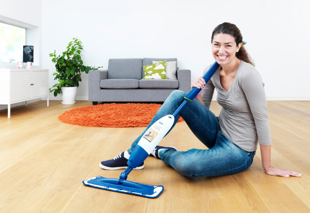 Bona-Spray-Mop-System-Kit-Flat-Floor-Swivel-Mop-Cleaner-The-Best-Of-Its-kind-172511999103-5-1024x703